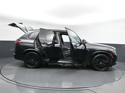 Used 2021 BMW X5 M50i AWD/4WD image 26