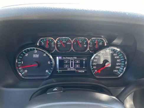 Used 2016 Chevrolet Suburban LT RWD image 22