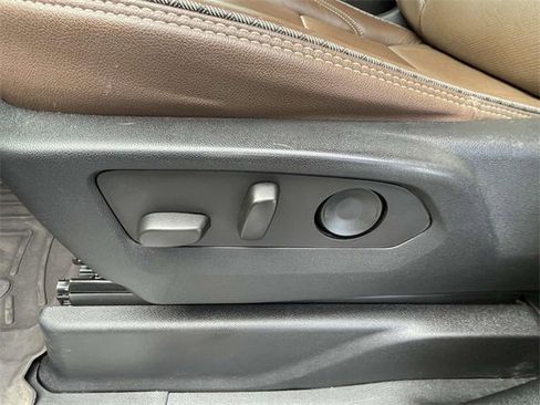 Certified 2023 Chevrolet Tahoe High Country w/ Premium Package 2 image 16