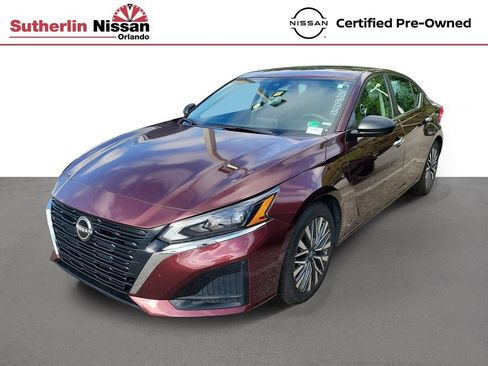 Certified 2024 Nissan Altima 2.5 SV FWD image 1