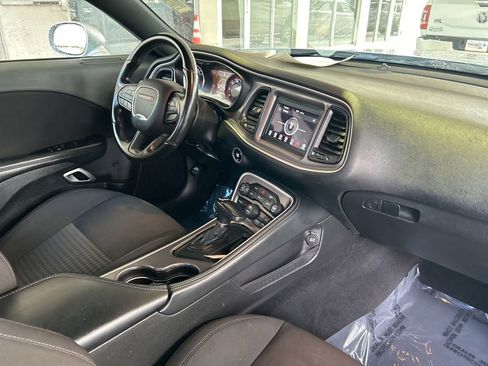 Used 2022 Dodge Challenger GT image 27