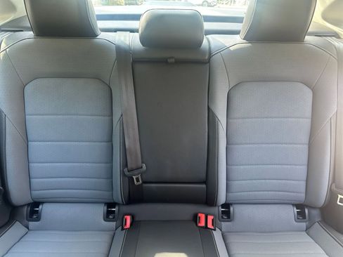 Used 2025 Volkswagen Jetta SE image 32