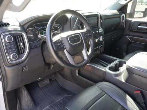 Used 2023 GMC Sierra 2500 Denali w/ Denali Ultimate Package image 13