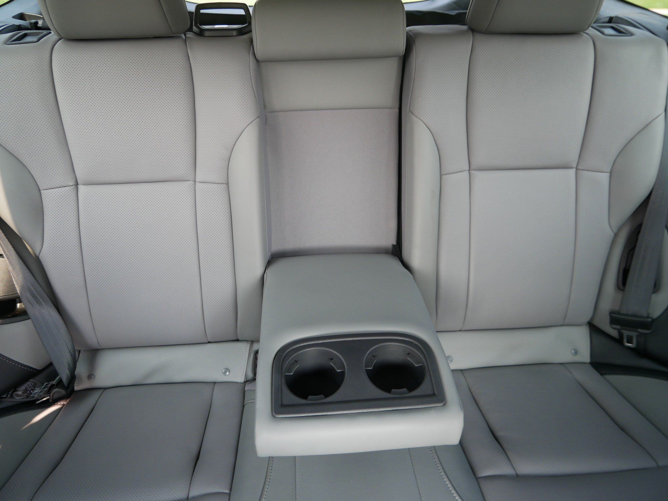 Used 2025 Subaru Outback Limited AWD/4WD image 12