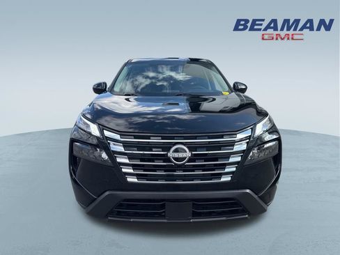 Used 2025 Nissan Rogue SV AWD/4WD image 2