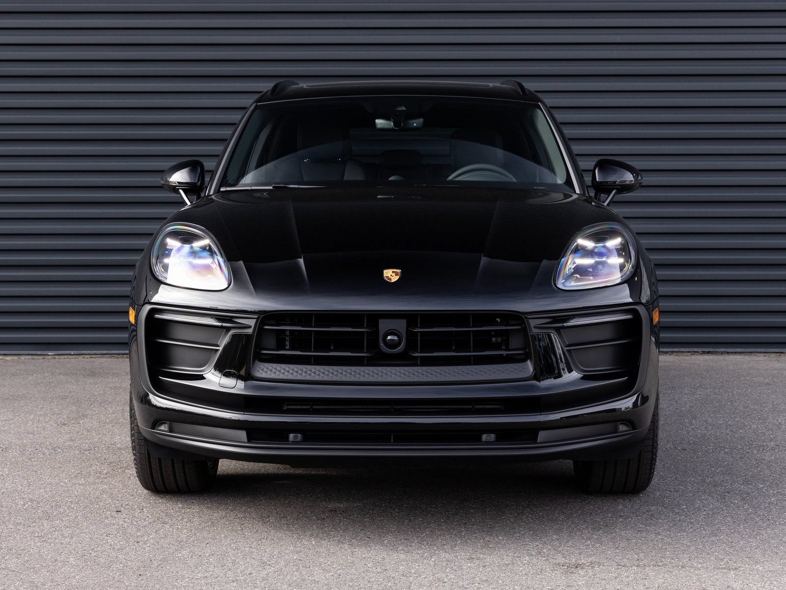 Certified 2026 Porsche Macan AWD/4WD image 7