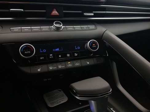 New 2026 Hyundai Elantra Limited FWD image 20