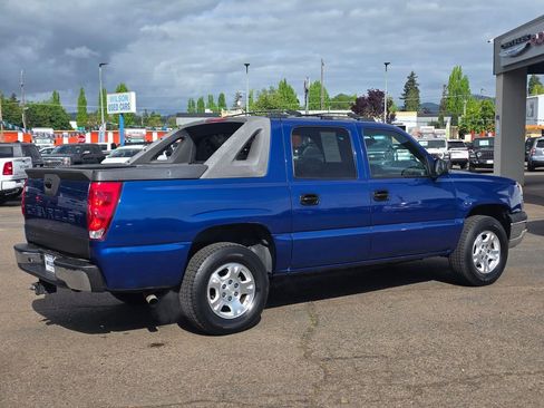 Used 2004 Chevrolet Avalanche Z71 w/ Preferred Equipment Group AWD/4WD image 21