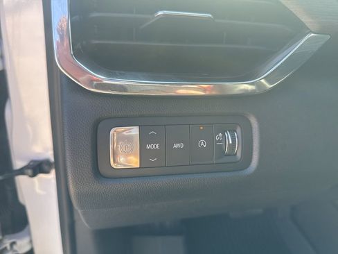 New 2026 GMC Acadia Denali w/ Super Cruise Package AWD/4WD image 11