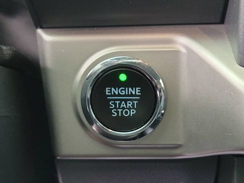 Used 2022 Ford F150 XLT w/ Equipment Group 302A High AWD/4WD image 25