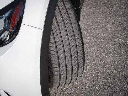 Used 2024 MAZDA CX-90 Plug-In Hybrid w/ Preferred image 12