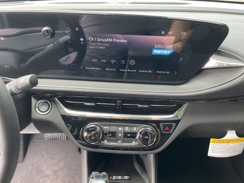 New 2026 Buick Envista Sport Touring w/ Convenience I Package FWD image 18