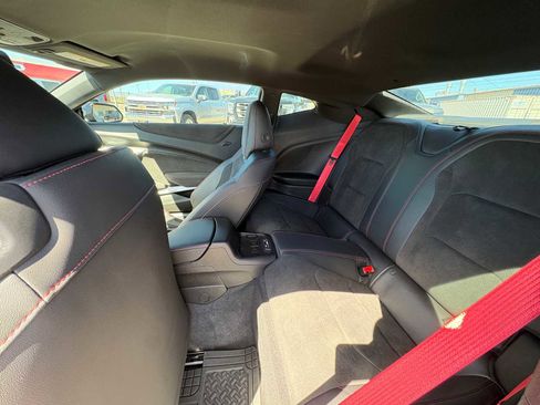 Used 2018 Chevrolet Camaro ZL1 RWD image 27