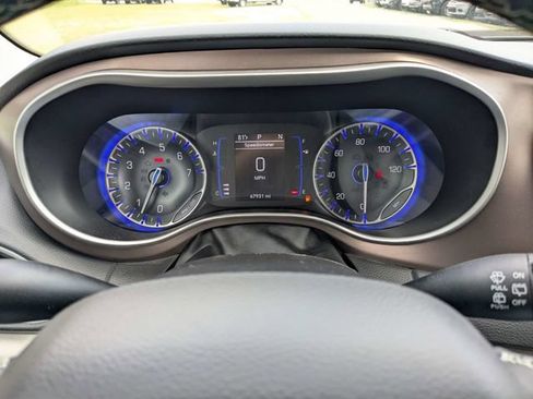 Used 2023 Chrysler Voyager LX FWD image 30