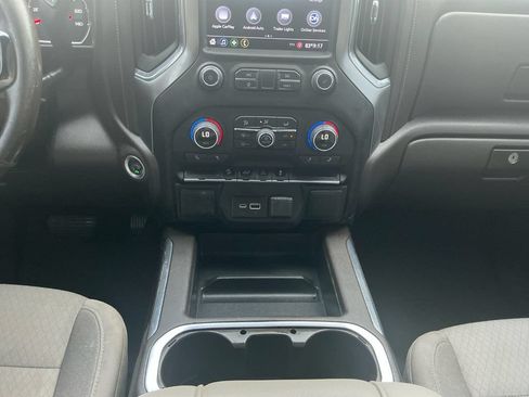 Used 2021 Chevrolet Silverado 1500 LT Trail Boss AWD/4WD image 20