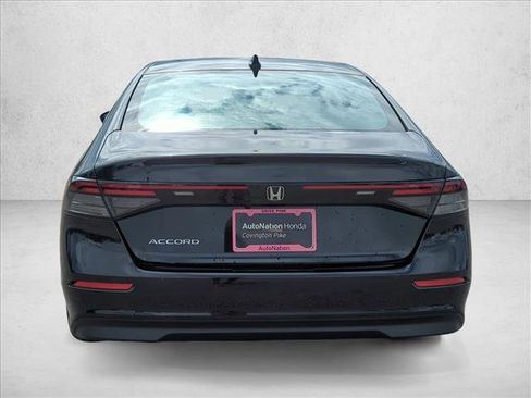 Certified 2025 Honda Accord SE image 8