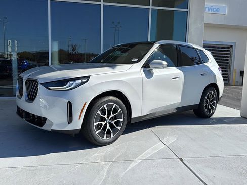 New 2026 BMW X3 xDrive30 w/ Premium Package image 2