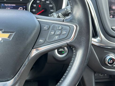 Used 2021 Chevrolet Equinox LT AWD/4WD image 19