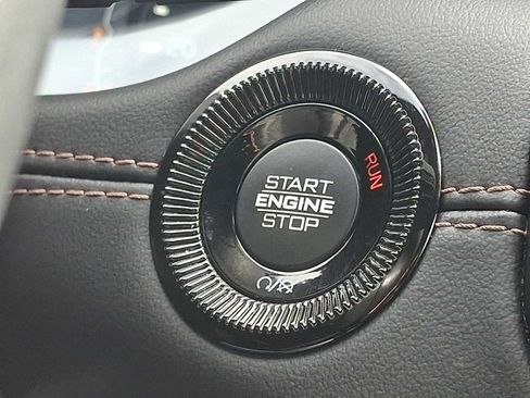 Used 2022 Jeep Compass Limited image 22