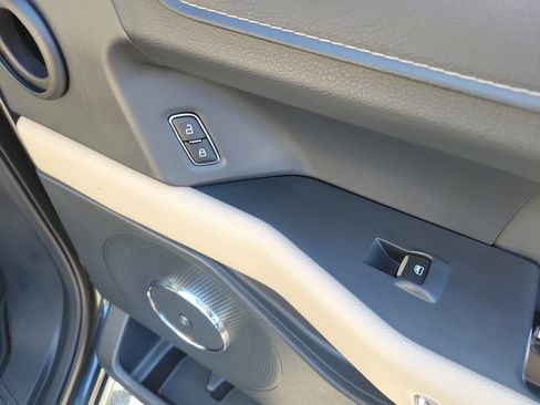 Used 2024 Ford Expedition Max Limited image 11