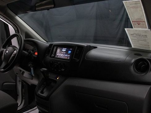 Used 2021 Nissan NV200 SV w/ Sliding Door Glass Package image 17