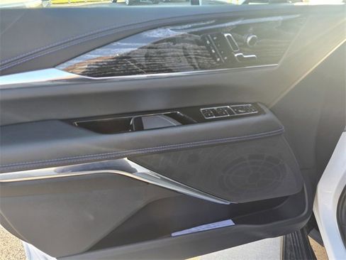 New 2025 Cadillac Escalade IQ Luxury 1 w/ Smart Trailering package image 22
