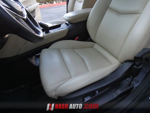 Used 2019 Cadillac XT5 FWD image 47