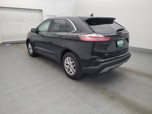 Used 2023 Ford Edge SEL image 3