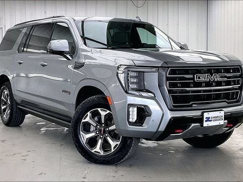 Certified 2023 GMC Yukon XL AT4 w/ AT4 Premium Package AWD/4WD image 35