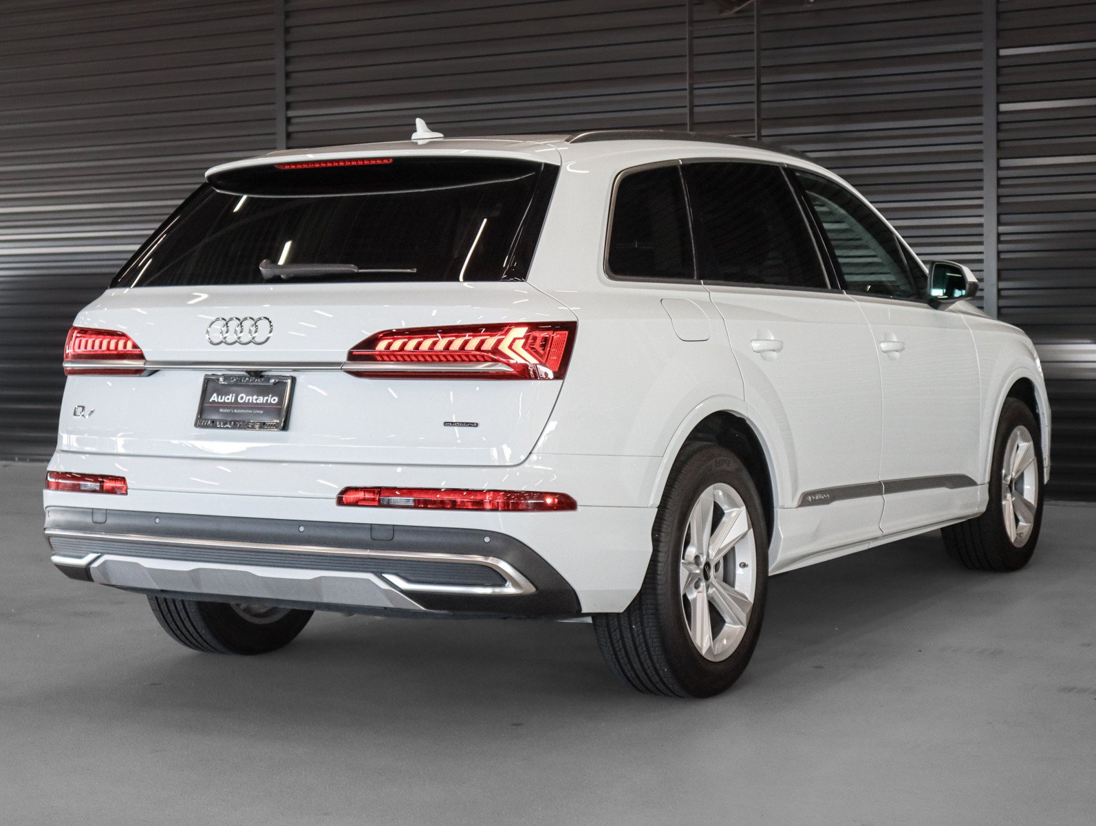 Used 2022 Audi Q7 3.0T Premium AWD/4WD image 16