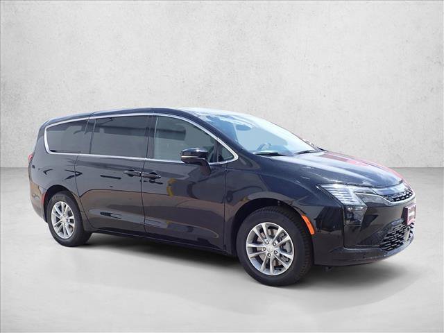 New 2027 Chrysler Pacifica Select w/ Family Tech Group AWD/4WD image 6