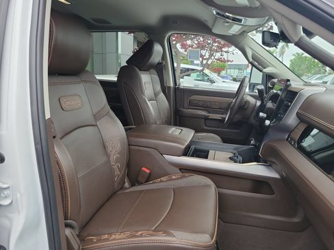 Used 2025 RAM 2500 Limited AWD/4WD image 26