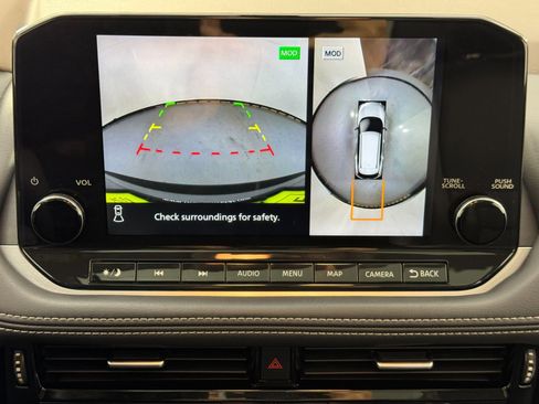 Used 2022 Nissan Rogue SL w/ SL Premium Package image 25