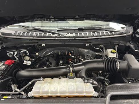 Used 2025 Ford Expedition Platinum w/ Driver's Package image 27