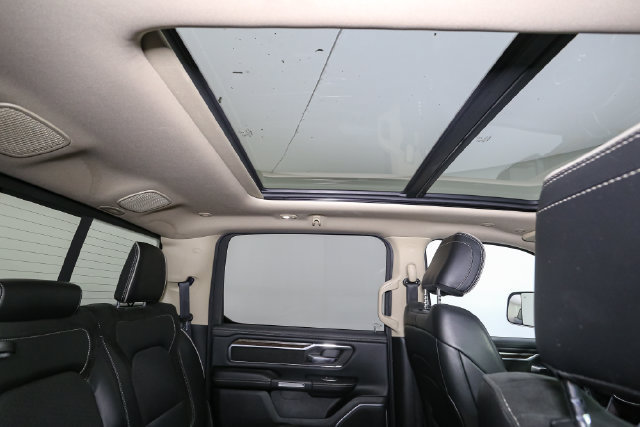 Used 2019 RAM 1500 Laramie AWD/4WD image 20