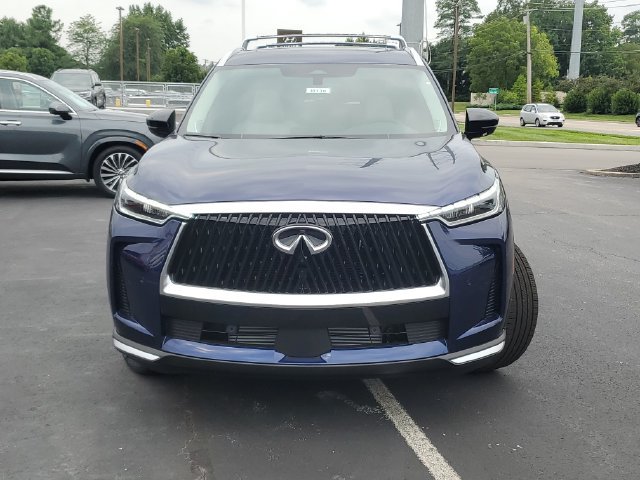 New 2027 INFINITI QX60 Luxe w/ Family Package AWD/4WD image 2
