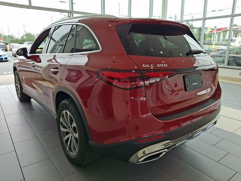 Used 2026 Mercedes-Benz GLC 300 4MATIC image 4