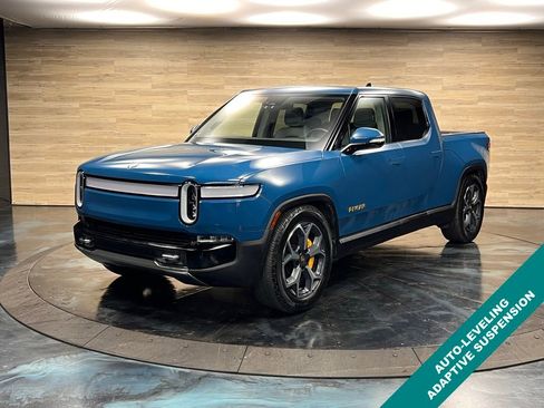 Used 2022 Rivian R1T Adventure image 5