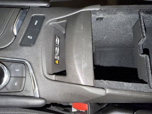 Used 2021 Cadillac XT6 Sport image 38