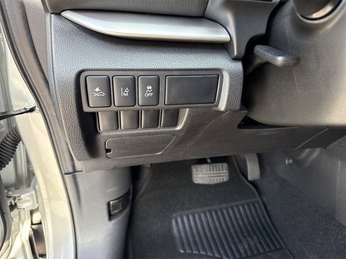 Used 2023 Mitsubishi Eclipse Cross SEL image 17