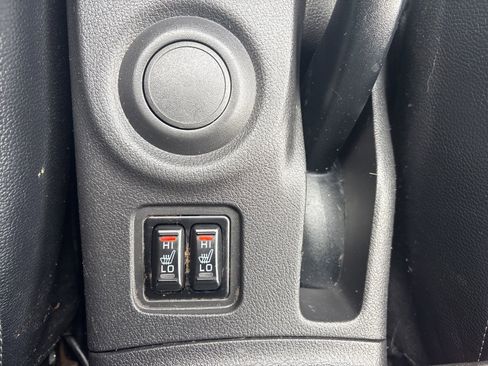 Used 2016 Mitsubishi Outlander SE image 26