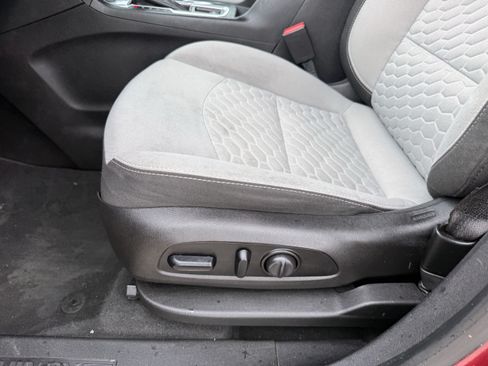 Used 2018 Chevrolet Equinox LT AWD/4WD image 29