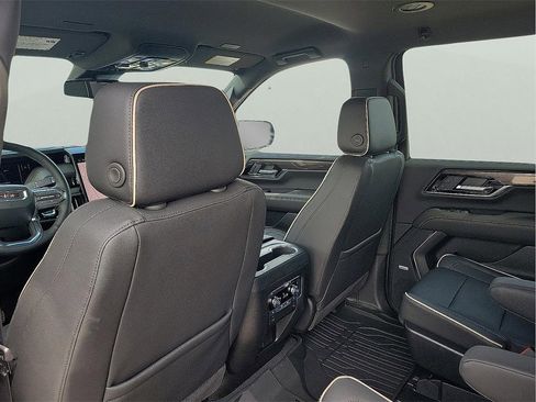 New 2026 GMC Yukon XL Elevation w/ LPO, Floor Liner Package image 12