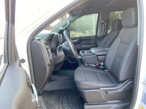 Used 2025 Chevrolet Silverado 2500 Custom AWD/4WD image 35