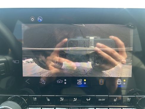 New 2026 Chevrolet Colorado ZR2 w/ Technology Package AWD/4WD image 37