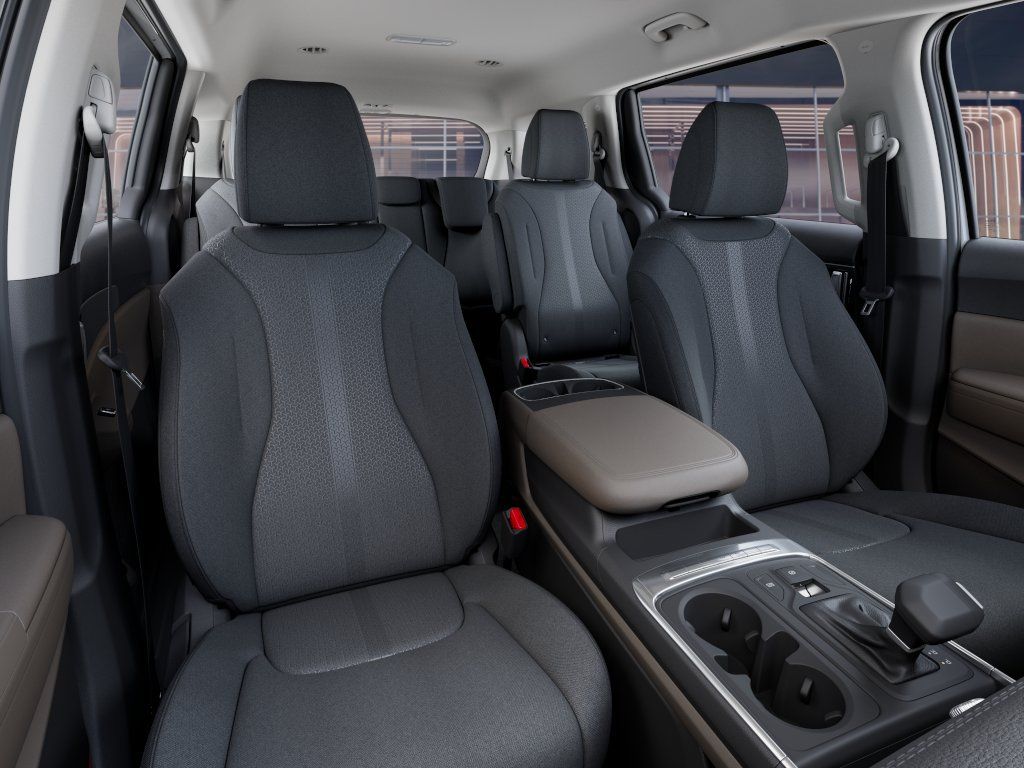 New 2027 Kia Carnival LX FWD image 15