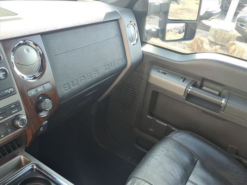 Used 2012 Ford F350 Lariat w/ Chrome Pkg image 20