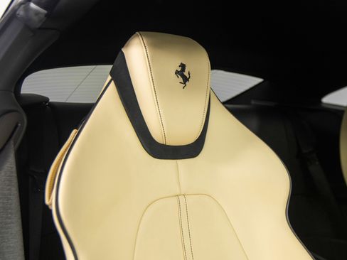 Certified 2022 Ferrari Roma image 47