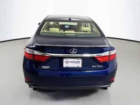 Used 2014 Lexus ES 350 w/ Luxury Package FWD image 6