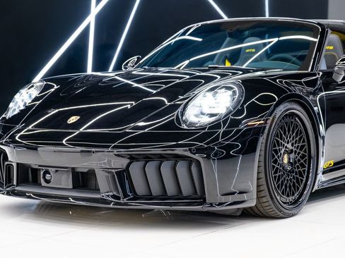Used 2026 Porsche 911 Targa 4 GTS AWD/4WD image 4